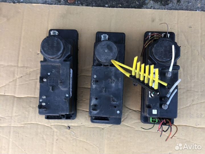 Блок центрального замка мерседес е210