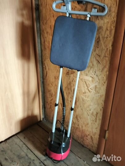 Отпариватель для одежды вертикальный