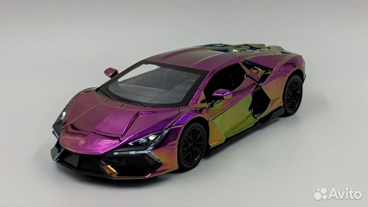 Модель авто Lamborghini Revuelto Хамелеон