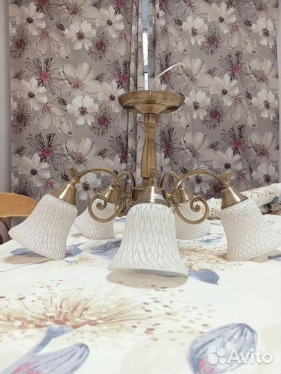 Люстра потолочная бу