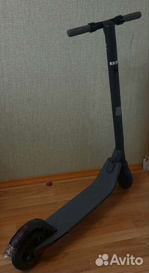 Электросамокат ninebot kickscooter es2