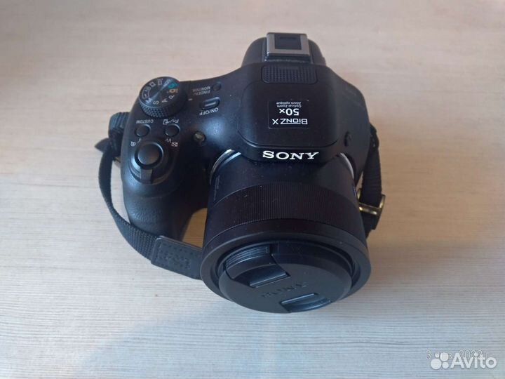 Sony Cyber-shot DSC-HX400