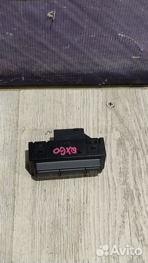 Кнопка памяти сиденья infiniti QX60 Лев