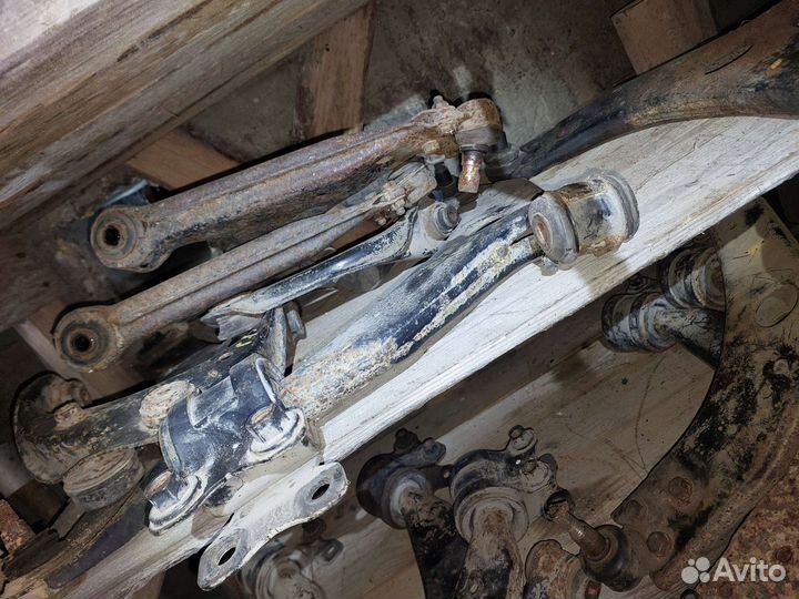 Передние рычаги Форд фокус 2