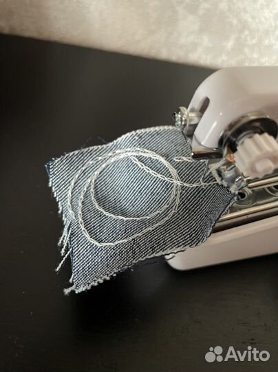 Швейная машинка портативная