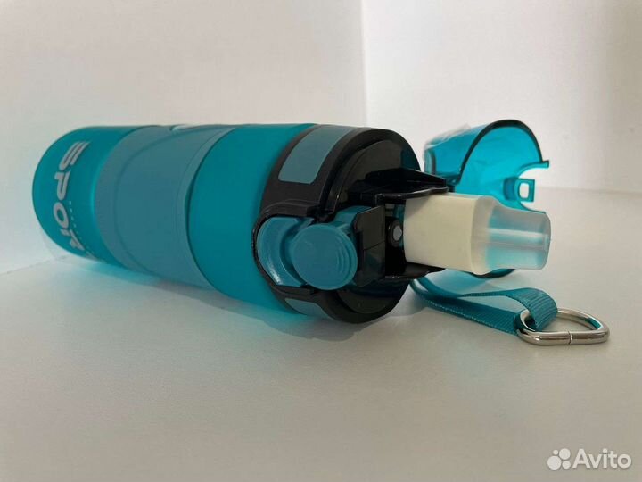 Бутылка для воды спортивная