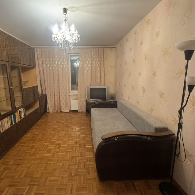 2-к. квартира, 42 м², 9/9 эт.