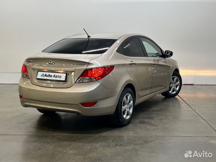 Hyundai Solaris 1.6 AT, 2013, 133 000 км