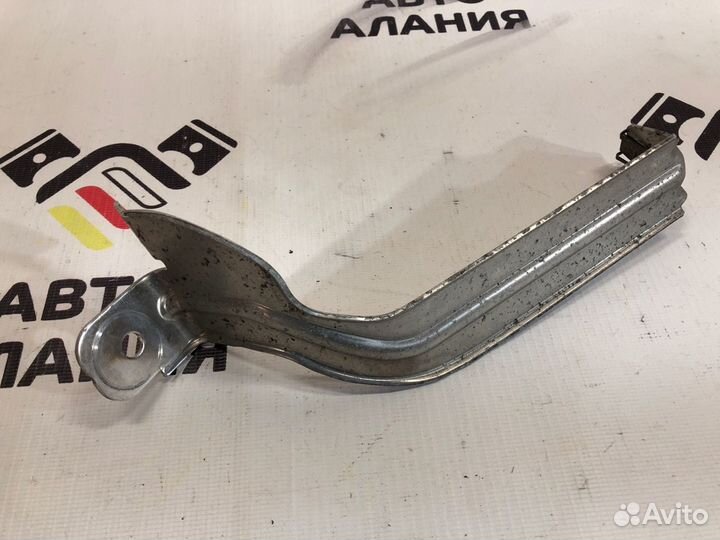 Кронштейн левый Bmw 5-Series E60 M54B25 2004