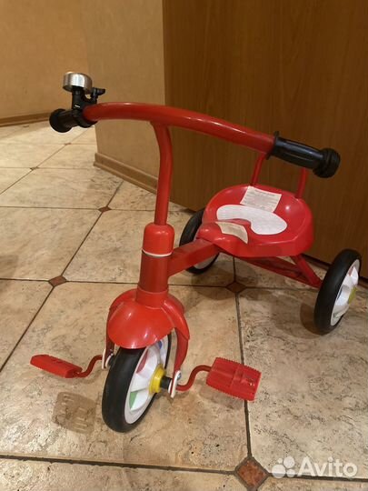 Детский трехколесный велосипед
