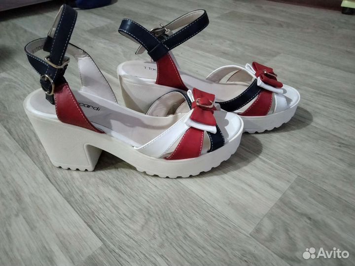 Босоножки