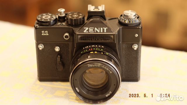 Продам фотоаппарат Зенит 11 с объективом Helios-44