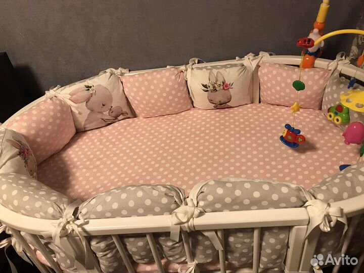 Комплект в кроватку с бортиками, подушками