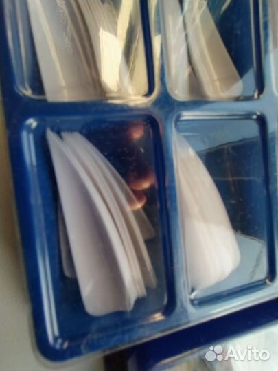 Для наращивания ногтей