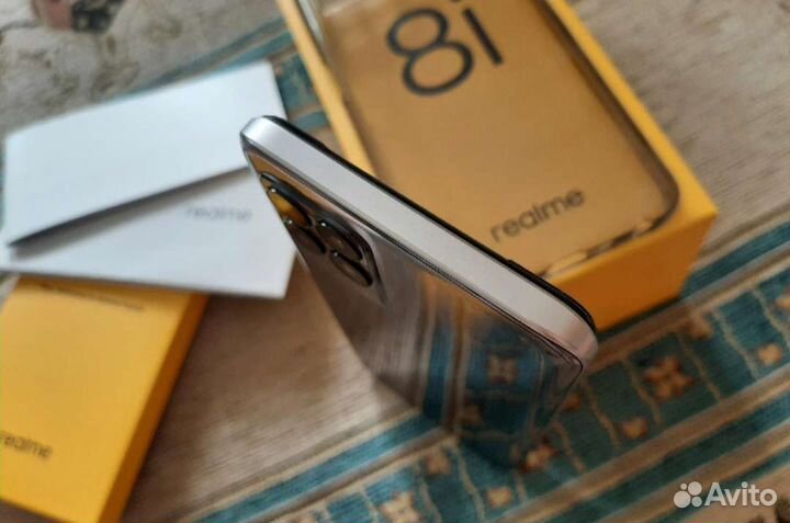 Мобильные телефоны realme 8i