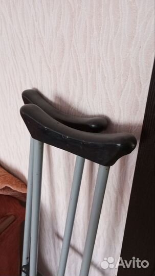 Продам костыли подмышечные