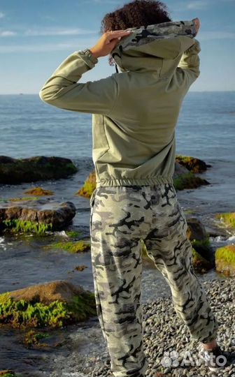 Спортивный костюм женский