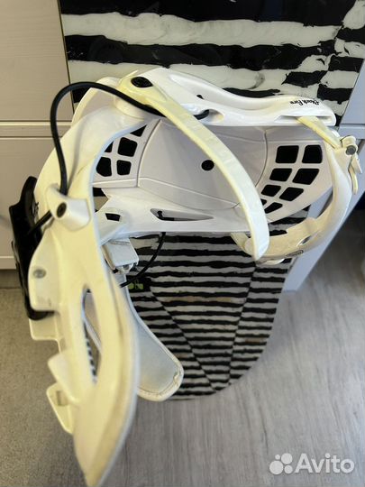 Сноуборд с креплениями Burton