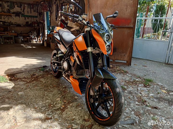 KTM 690 Duke