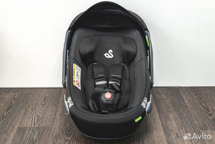 Автолюлька Swandoo Albert Lite Chia Black 0-13 кг