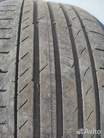 285/40 R21 Continental SportContact5