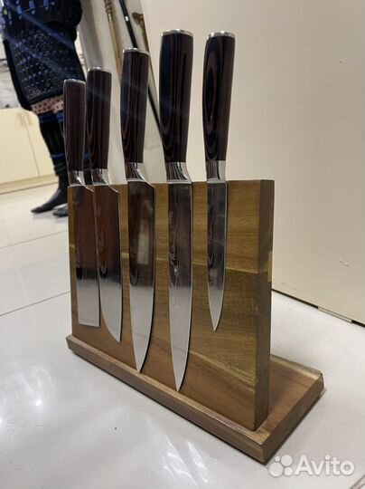 Набор кухонных ножей с подставкой