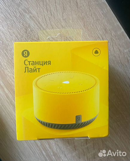 Умная колонка Яндекс Станция Лайт с Алисой