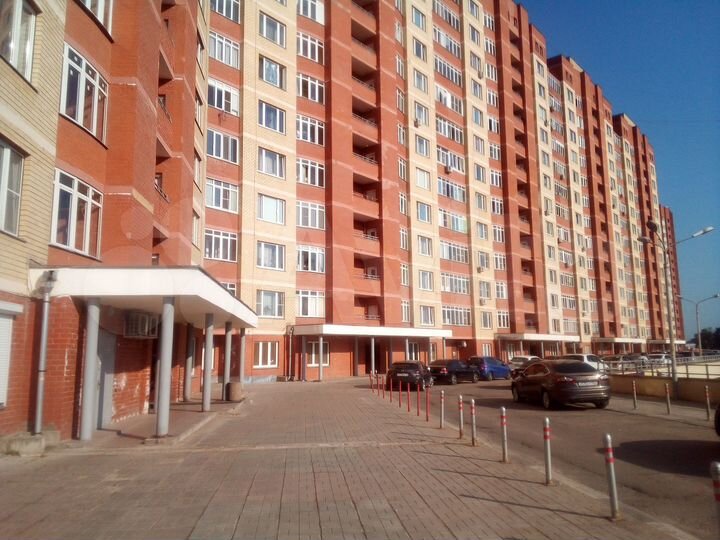 2-к. квартира, 66 м², 5/15 эт.