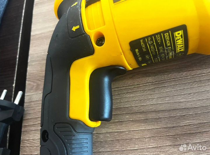 Перфоратор dewalt