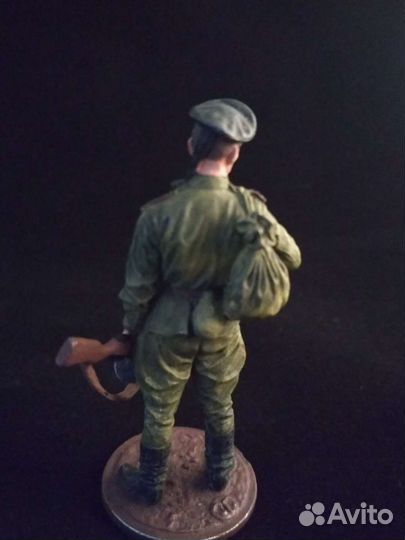 Оловянный солдатик сувенир, Ек-кастинг