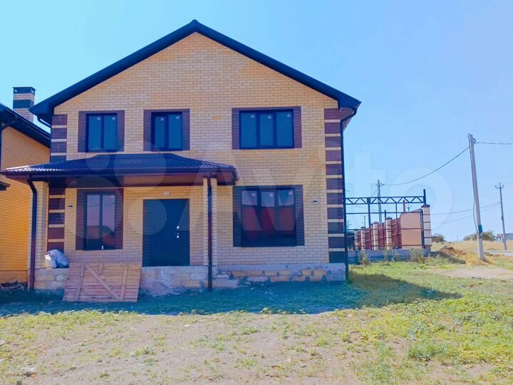 Дом 172 м² на участке 4,5 сот.