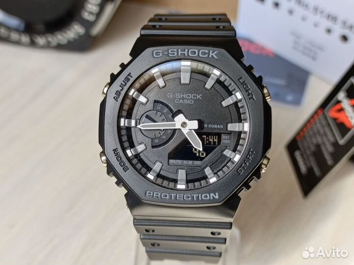 Часы Casio G-Shock GA-2100