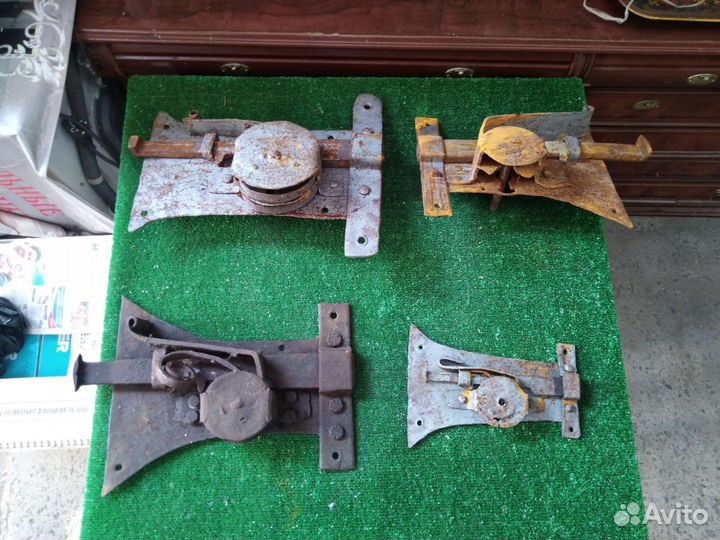 Замки накладные старинные