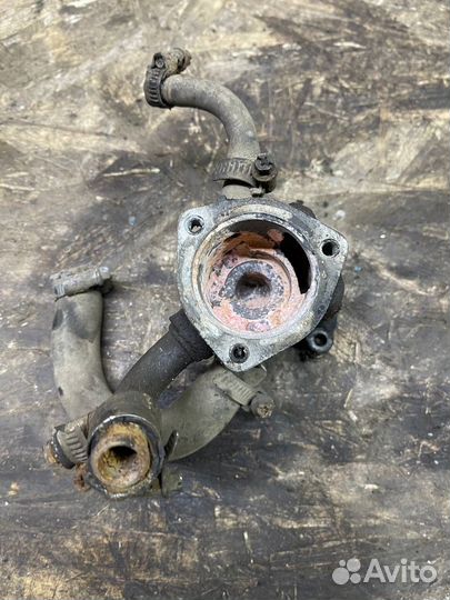 Корпус термостата Nissan Primera P10 1.6