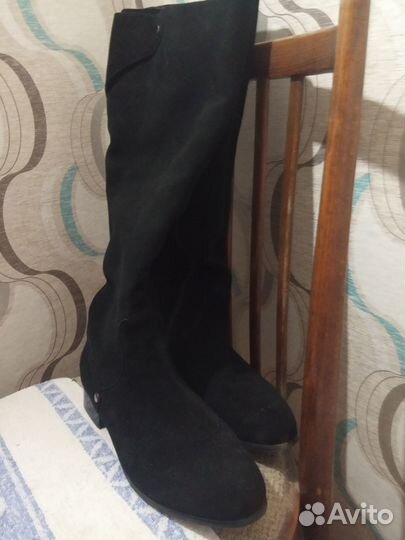 Продам сапоги замшевые весна- осень размер 40-41