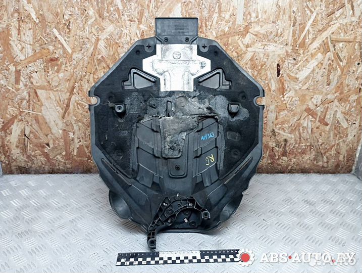 Декоративная крышка двигателя BMW 5 F10/F11 F01
