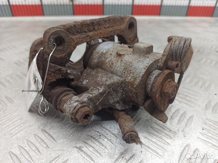 Суппорт задний правый для Hyundai-KIA Ceed 2 (JD)