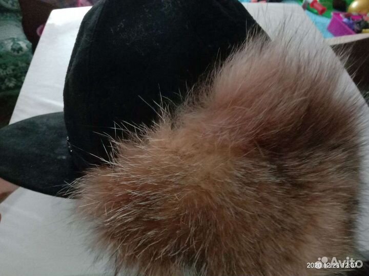 Шапка ушанка на заклепках