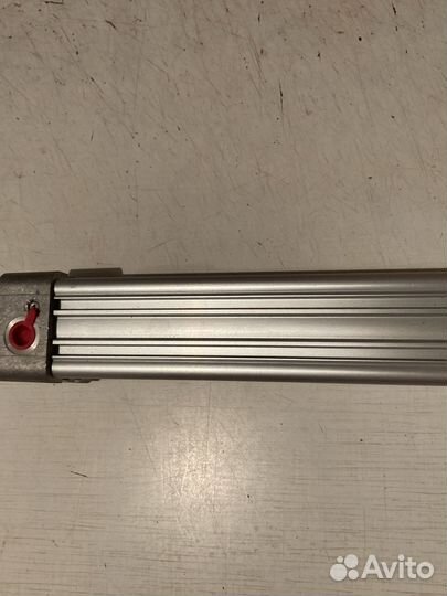 Пневмоцилиндр