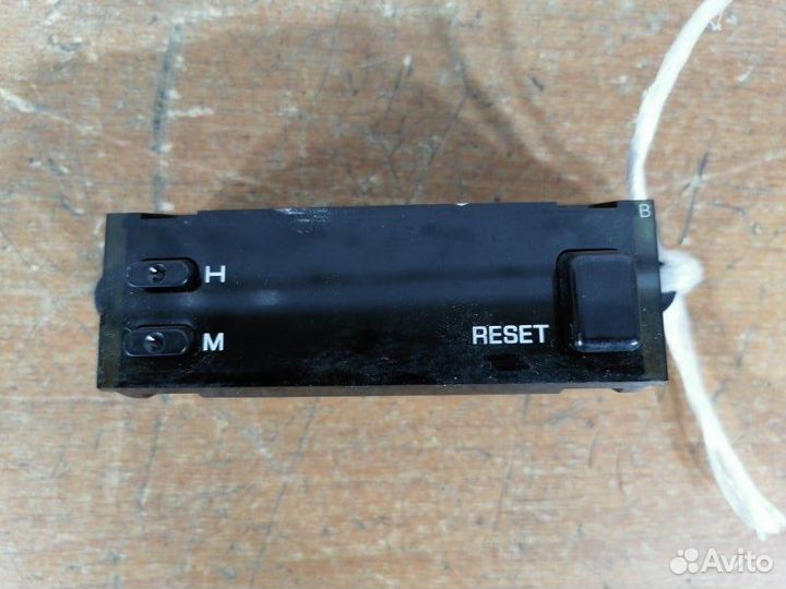 Часы Nissan Elgrand apwe50 VQ35DE 2003