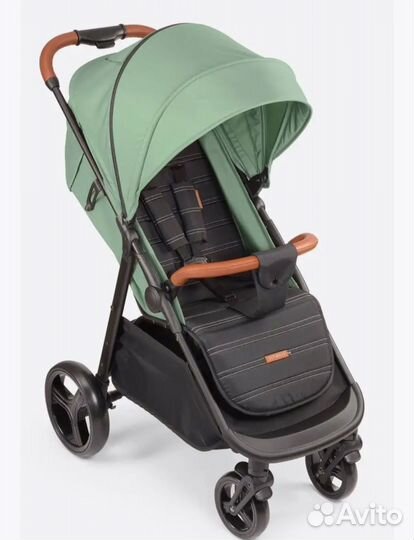 Коляска детская прогулочная всесезонная