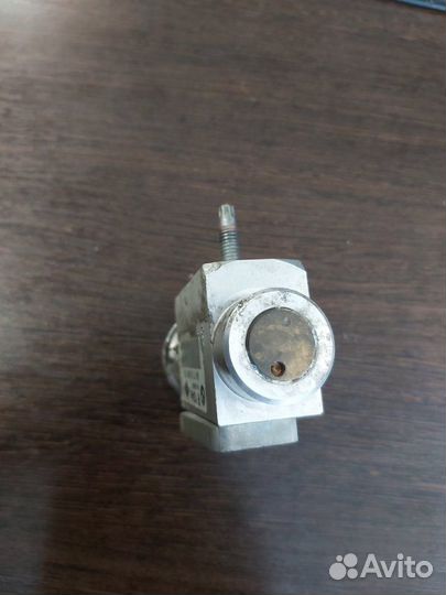 Клапан расширительный задний правый Bmw 525I E60