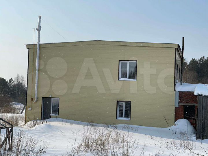 Дом 350 м² на участке 20 сот.