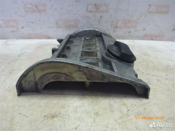 Крышка клапанная Audi A4 B5 AEB 1997