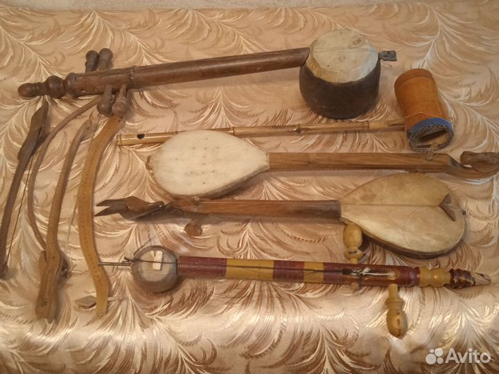 Африканские деревянные музыкальные инструменты