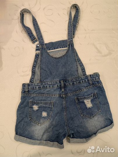 Шорты - комбинезон джинсовые +2 майки