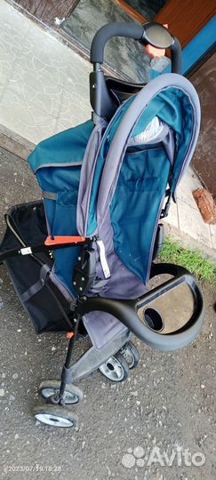 Прогулочная коляска