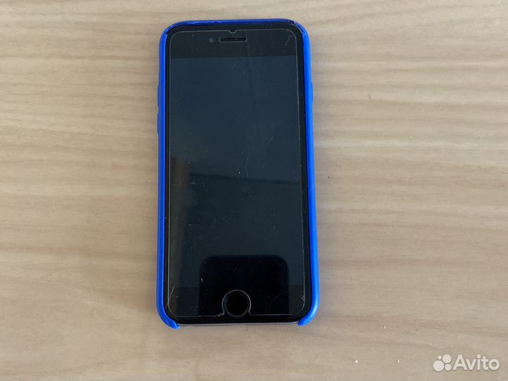 Телефон iPhone 6s