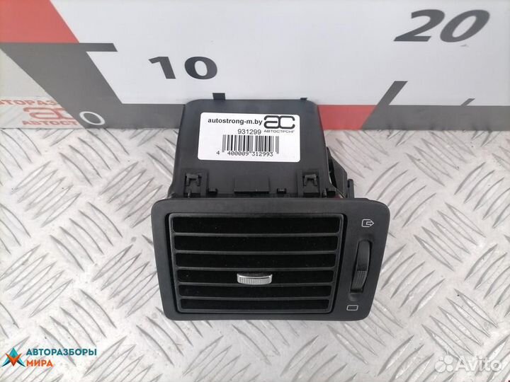 Дефлектор обдува салона Peugeot 307 2003 8264W4