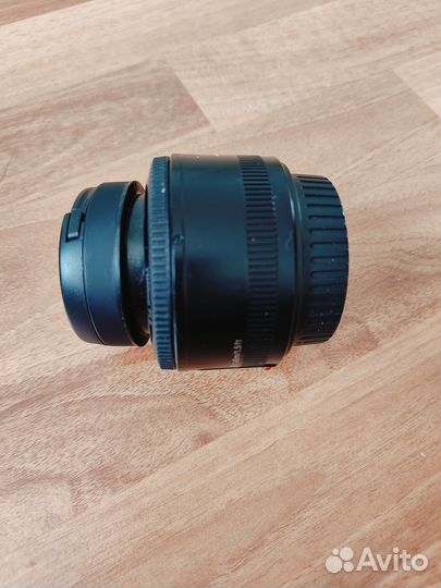 Объектив yongnuo 50mm f1 8